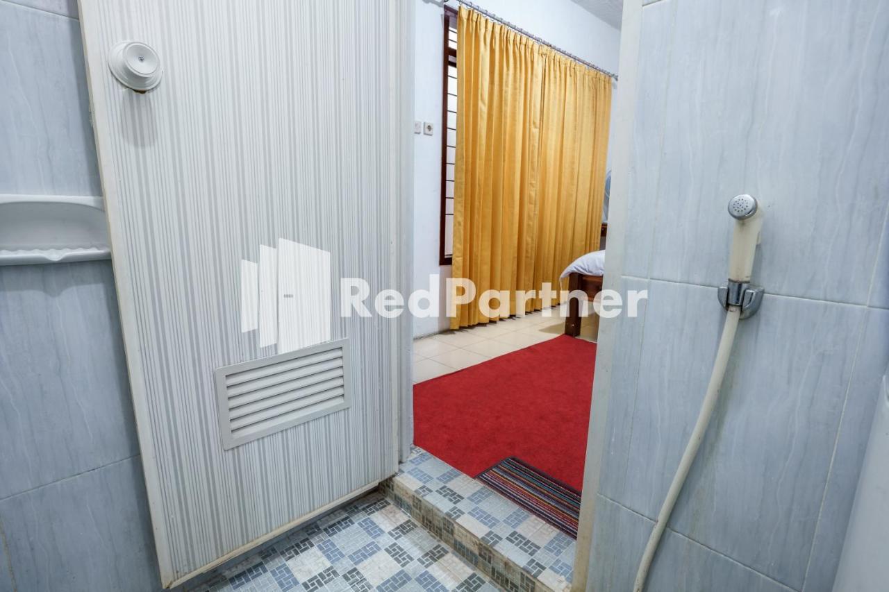 Nafisa Homestay Syariah Near Jatim Park 3 Batu Mitra Reddoorz มะลัง ภายนอก รูปภาพ