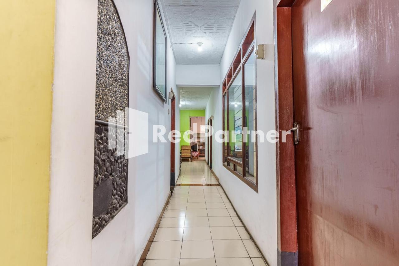 Nafisa Homestay Syariah Near Jatim Park 3 Batu Mitra Reddoorz มะลัง ภายนอก รูปภาพ